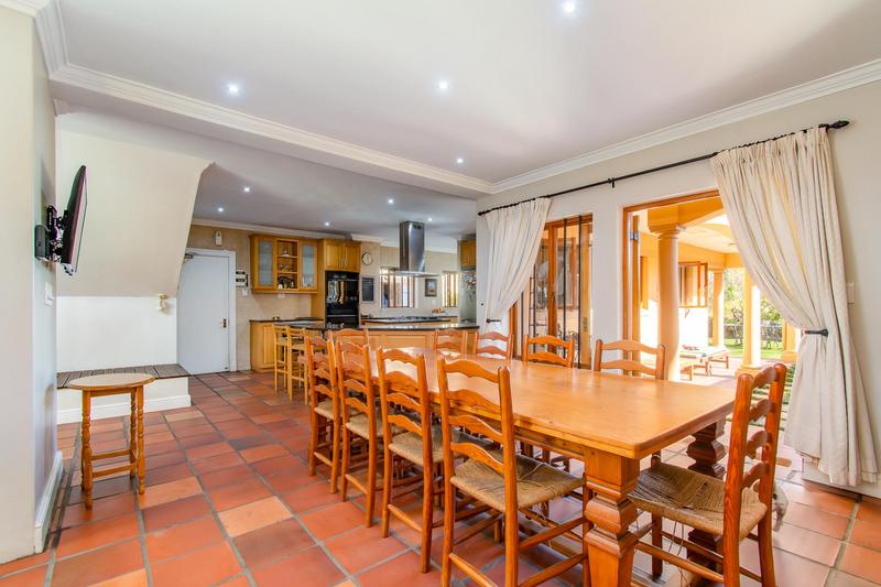 5 Bedroom Property for Sale in Vierlanden Western Cape
